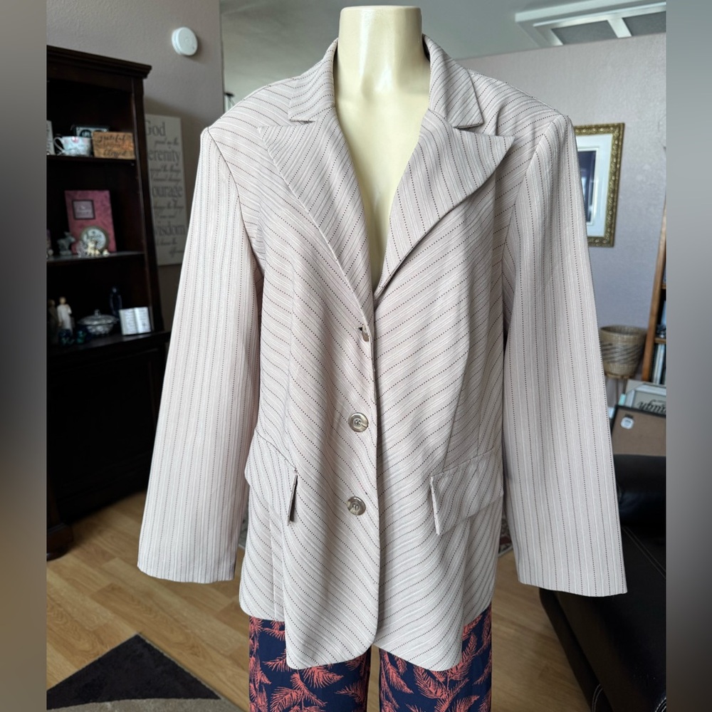 Sago Collection tan & brown long sleeve 3 button blazer-size XL